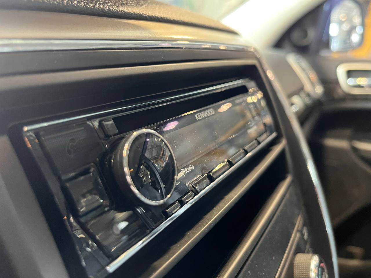 Kenwood Single DIN Head Unit Installed